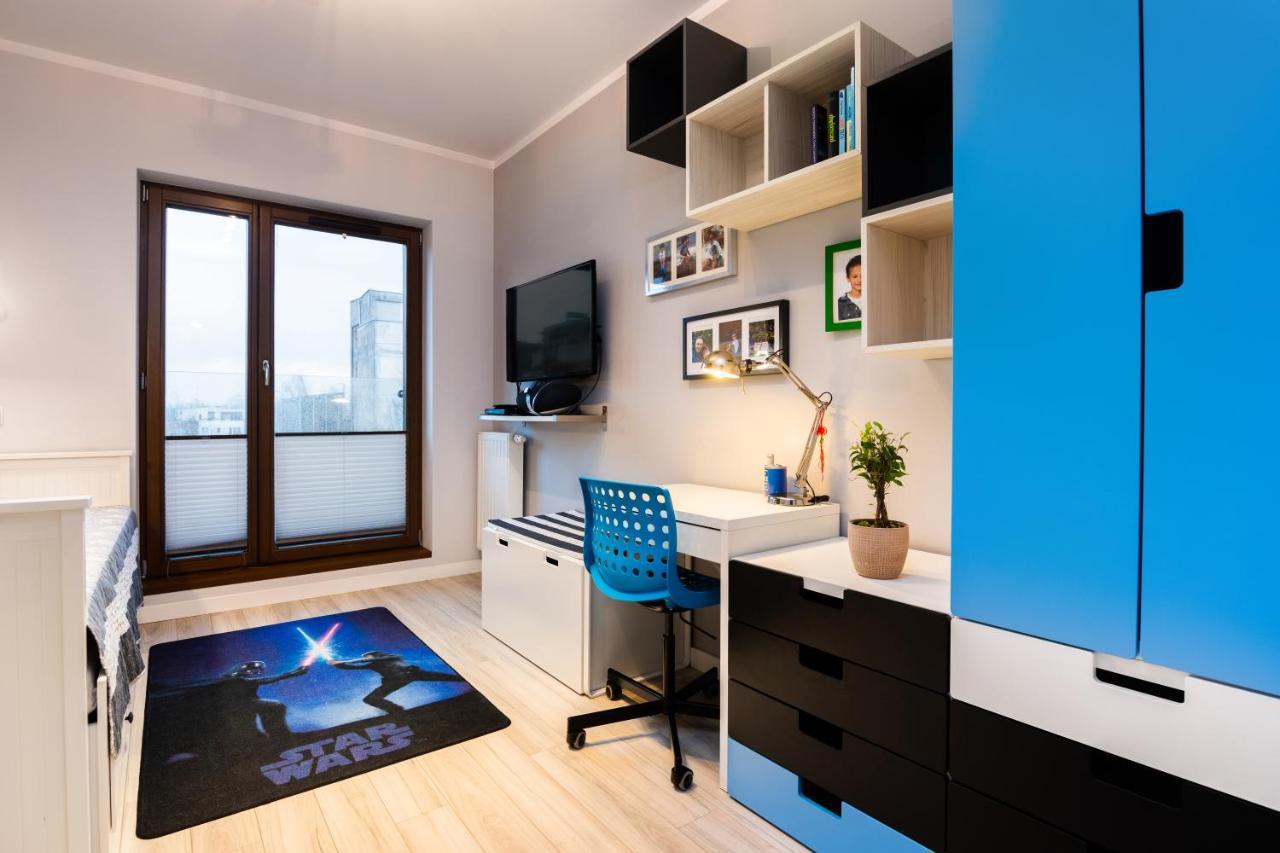Elegant Business Accommodation With Parking - By Upstairs Cracovia Exterior foto