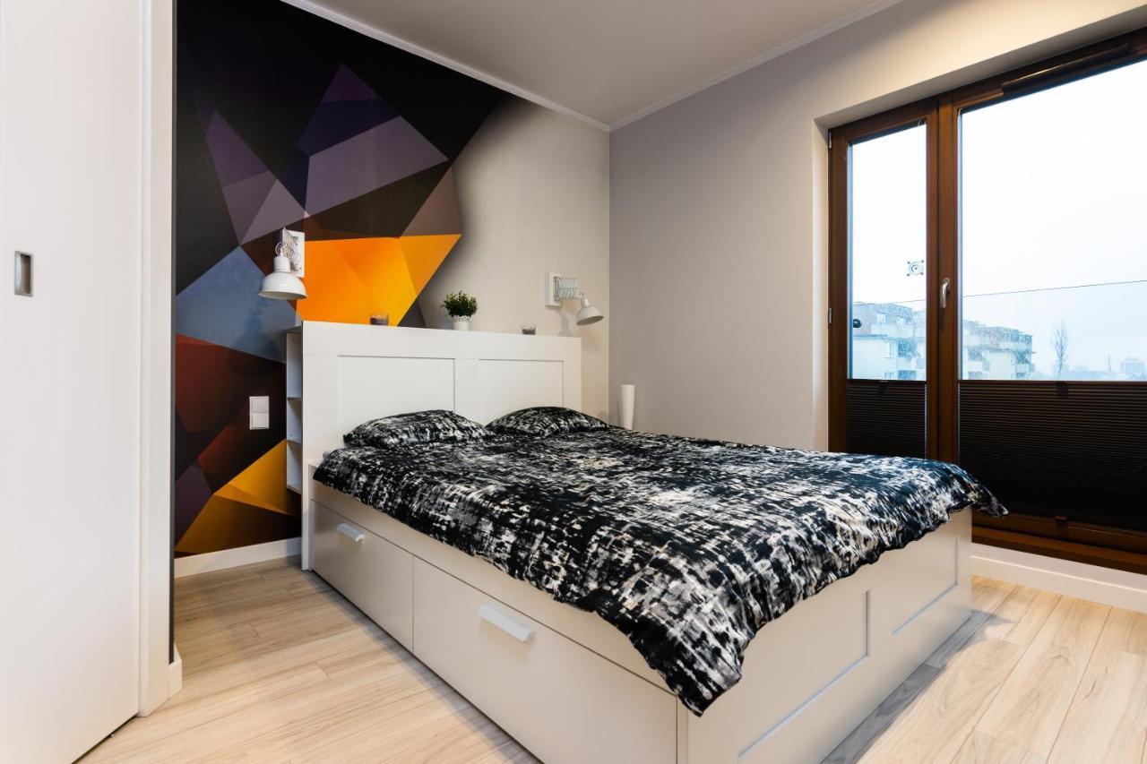 Elegant Business Accommodation With Parking - By Upstairs Cracovia Exterior foto